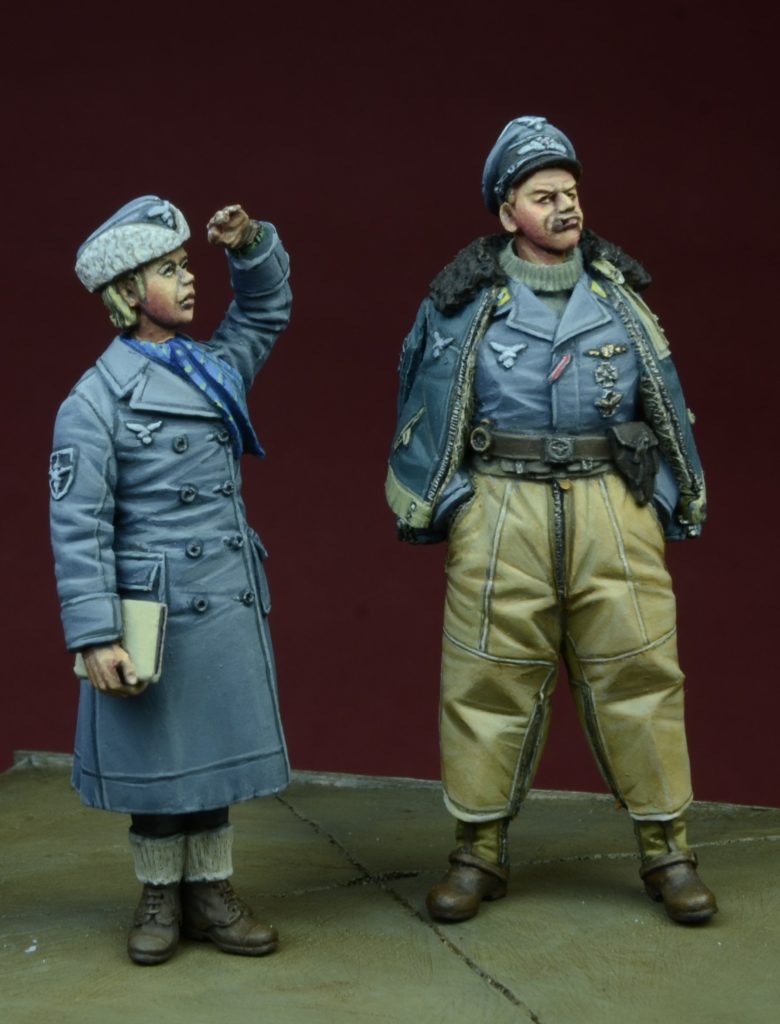 1/35 二战德国空军飞行员与女助手"1942-45年冬季"