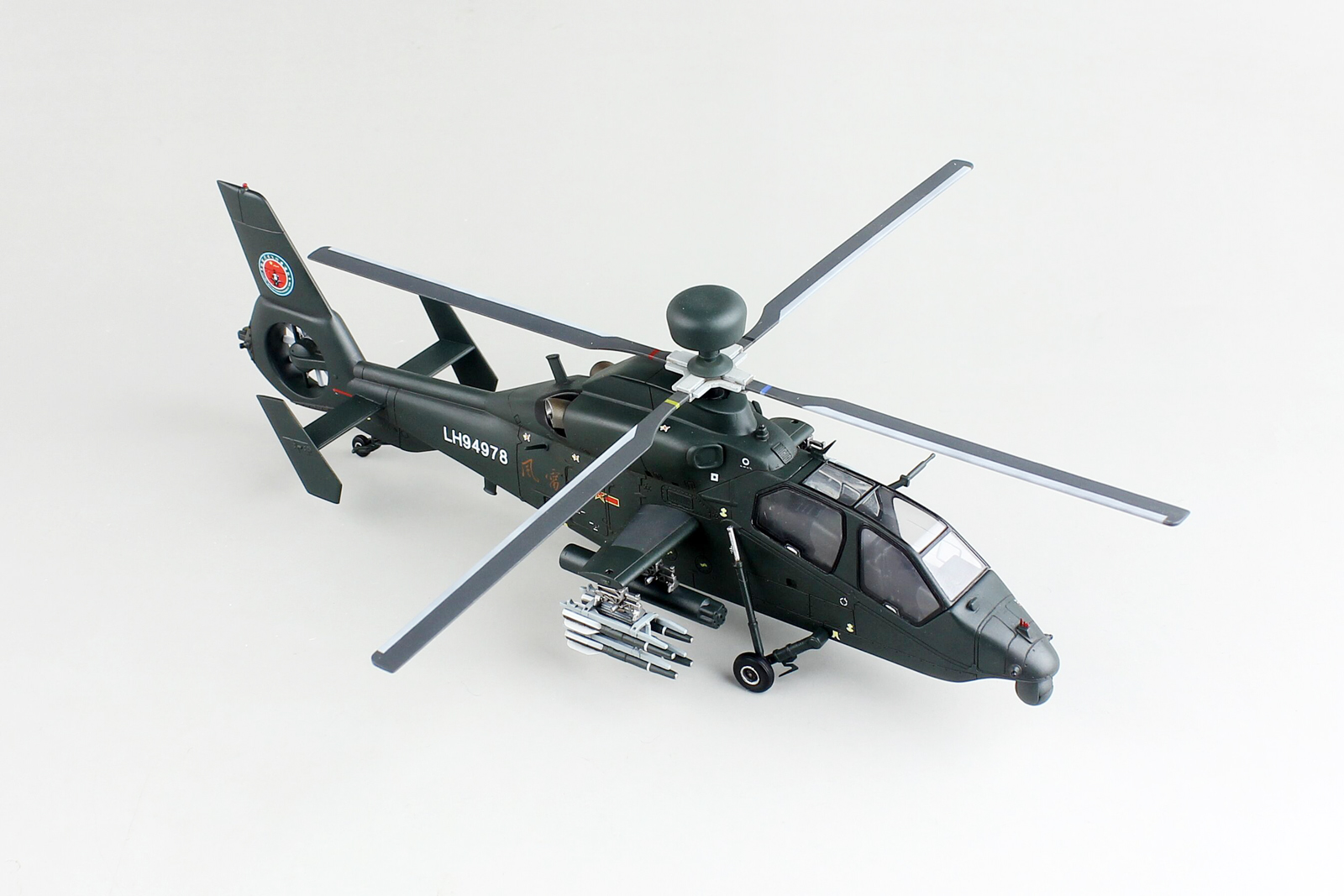 1/72 现代中国 Z-19 黑旋风武装直升机