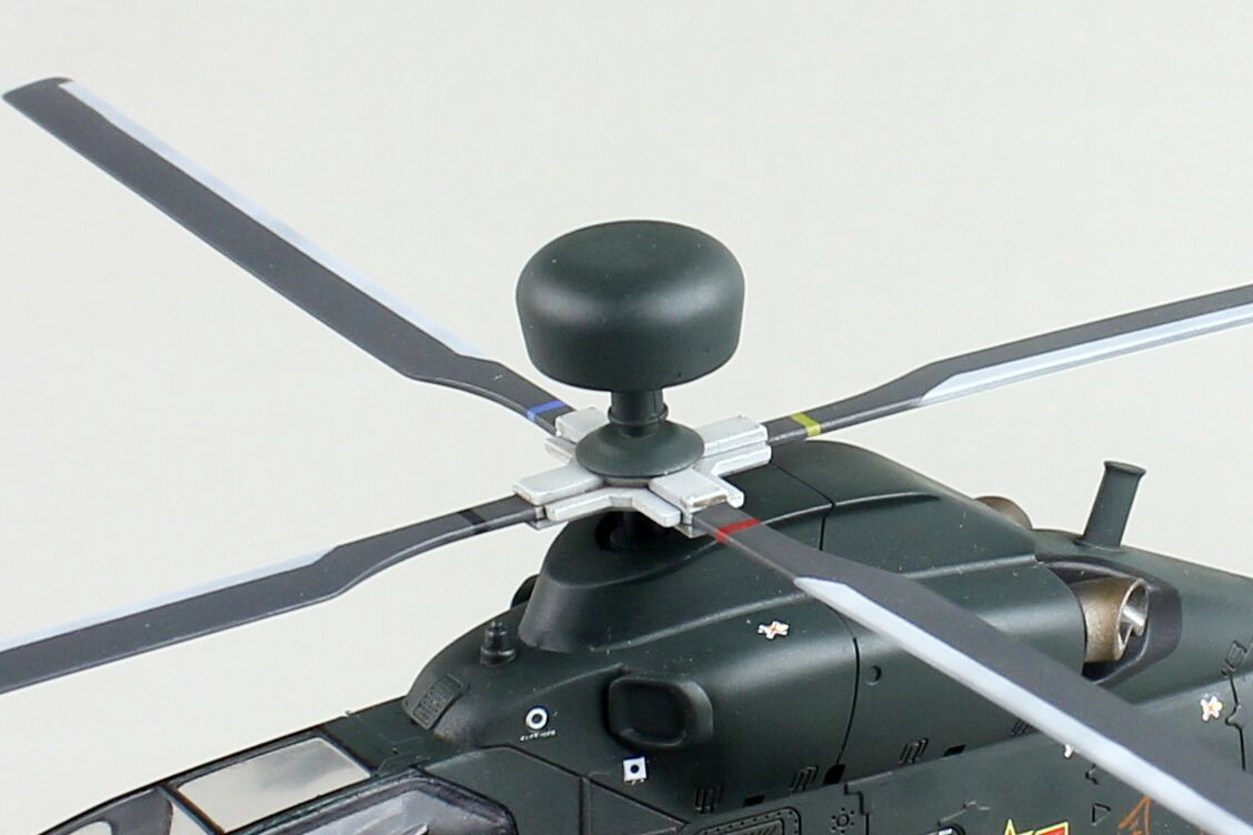 1/72 现代中国 Z-19 黑旋风武装直升机