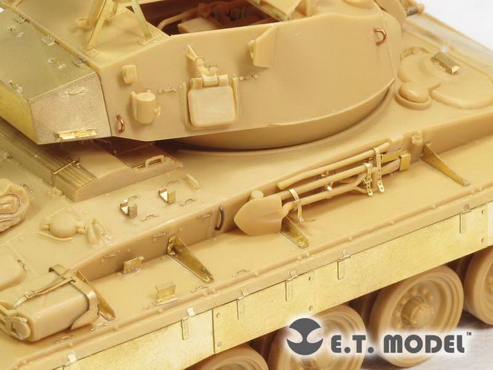 1/35 二战美国 M24 霞飞轻型坦克初期型改造蚀刻片(配威骏35069)