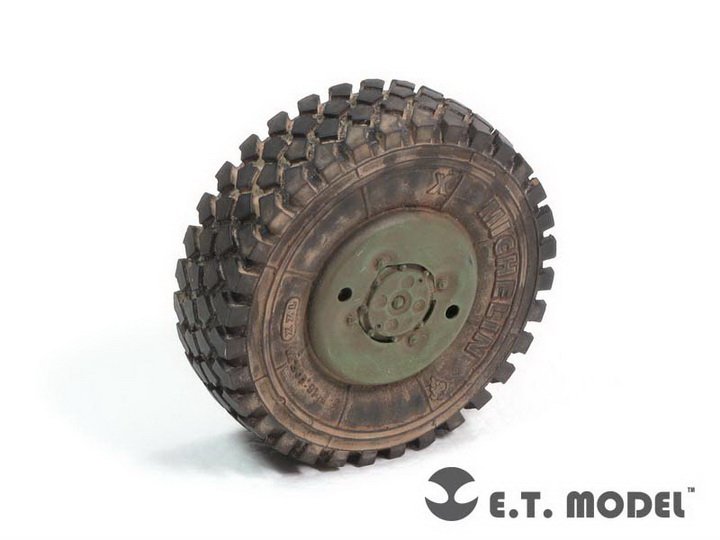 1/35 现代美国 M1070 重型装备牵引车车轮改造件(配Hobby Boss)