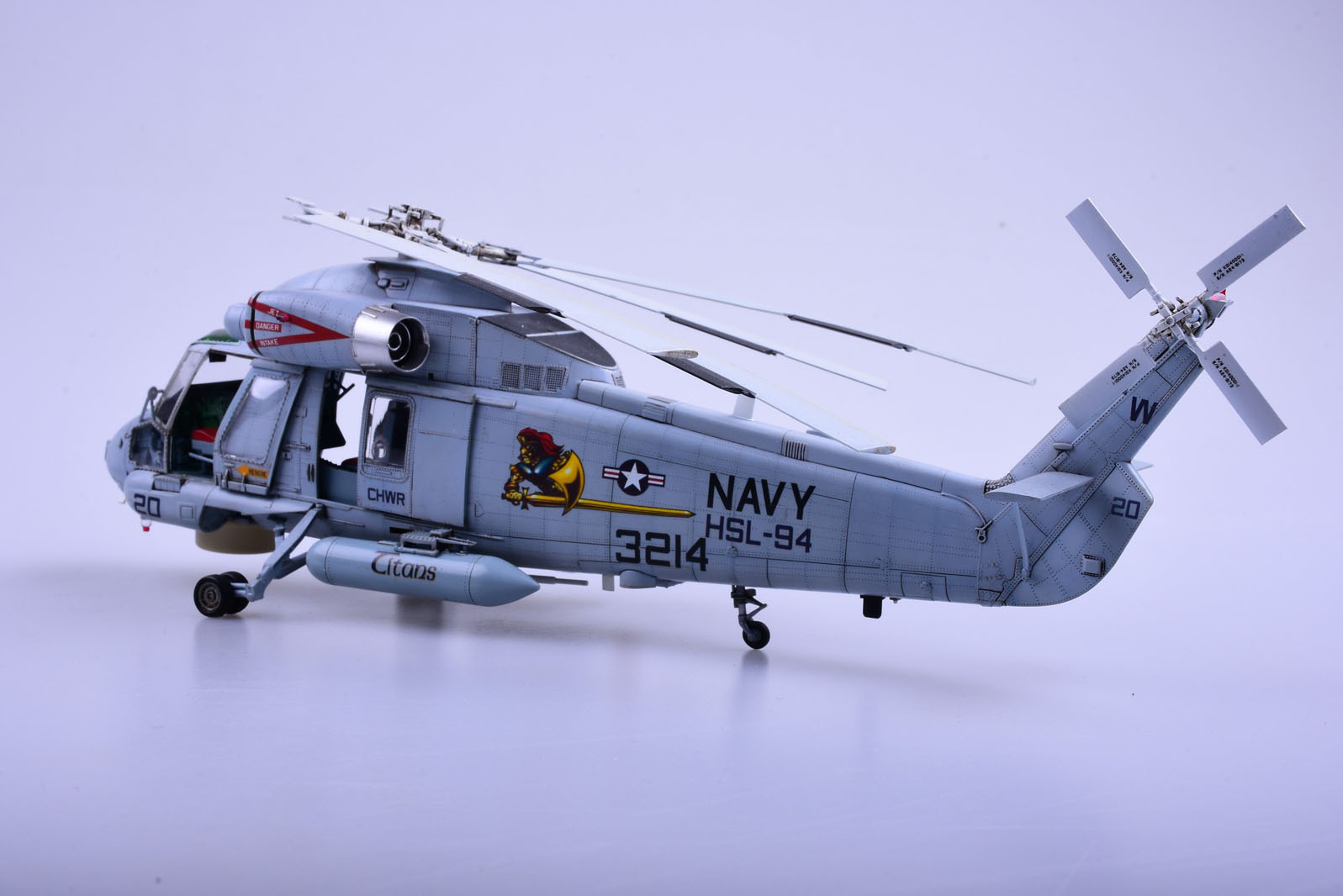 1/48 现代美国 SH-2G 超级海妖直升机