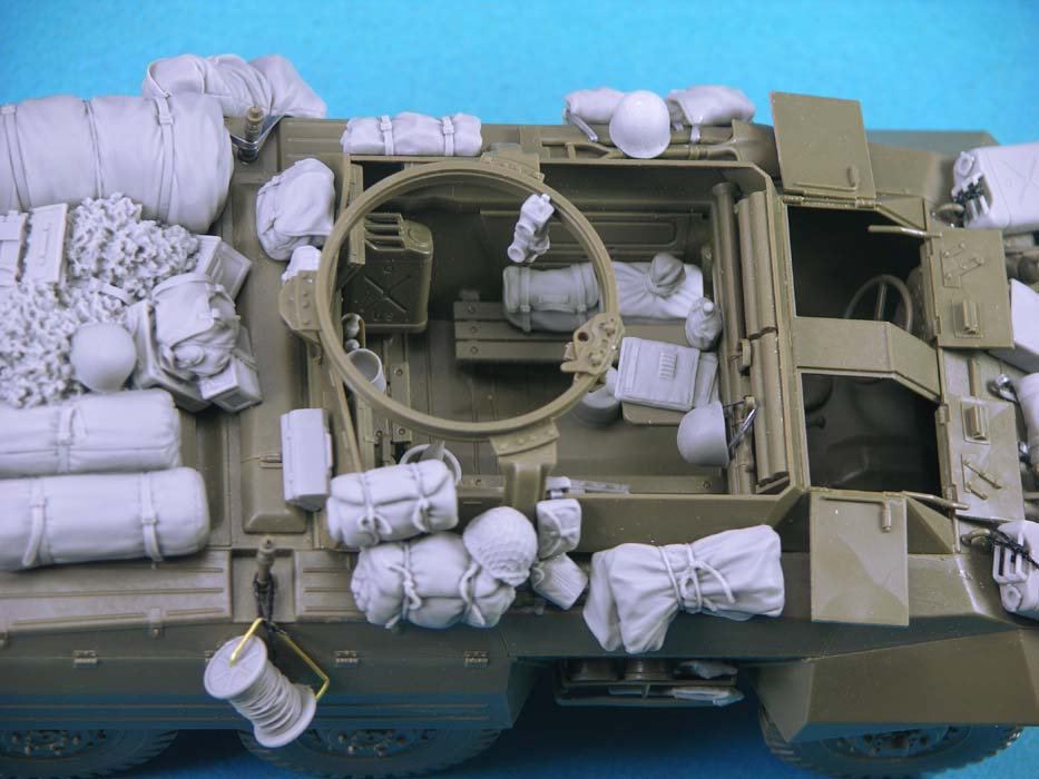1/35 二战美国 M20 装甲侦察车堆积物