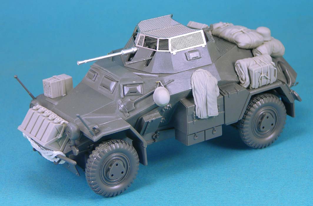 1/35 二战德国 Sd.Kfz.222 四轮装甲侦察车堆积物