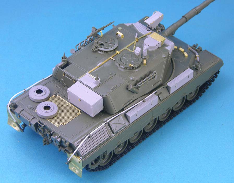 1/35 现代丹麦豹1A5DK主战坦克维和部队型改造件(配Meng Model)