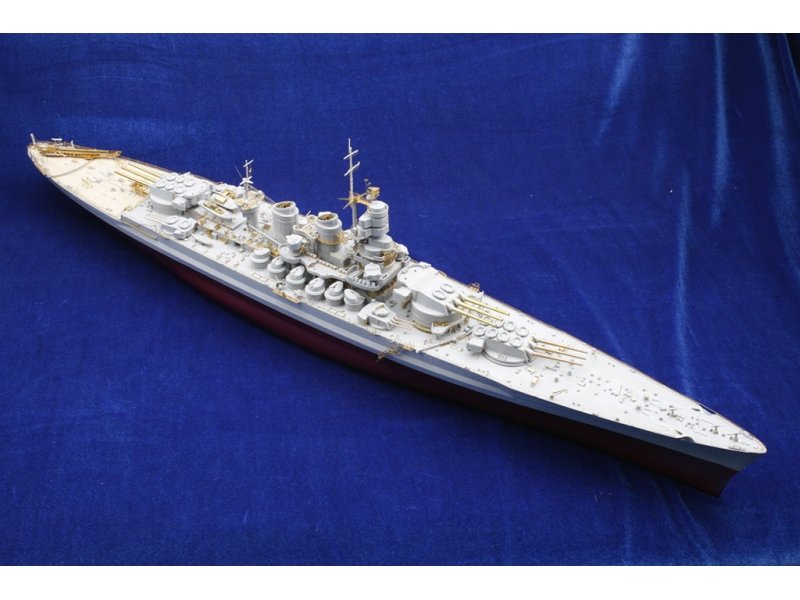 1/350 二战意大利罗马号战列舰蚀刻片与木甲板改造件(配小号手)