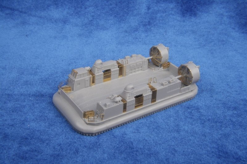 1/350 现代美国 LHD-1 黄蜂号两栖攻击舰改造蚀刻片(配小号手/MRC)