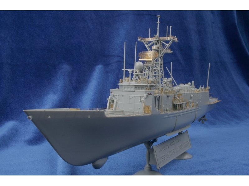 1/350 现代美国佩里级护卫舰长船体型改造蚀刻片(配爱德美)