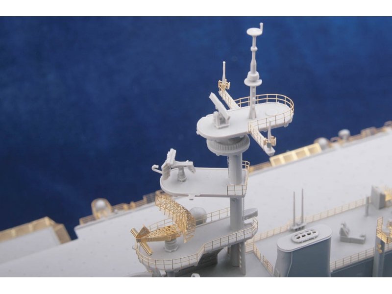 1/350 现代美国 LHD-7 硫磺岛号两栖攻击舰改造蚀刻片(配小号手/MRC)