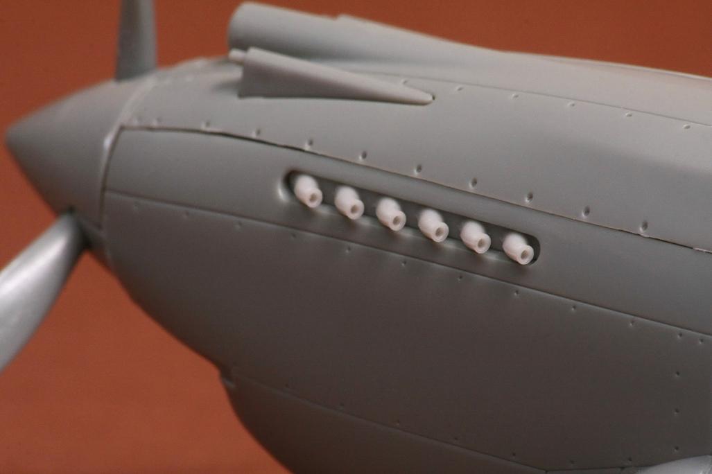 1/48 P-40B 战斗机排气管改造件(配Airfix) - 点击图像关闭