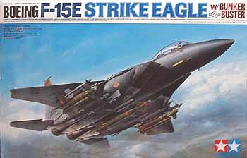 1/32 现代美国 F-15E 攻击鹰战斗机