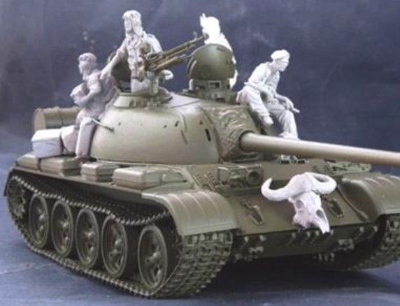 1/35 现代非洲 T-55 中型坦克乘员