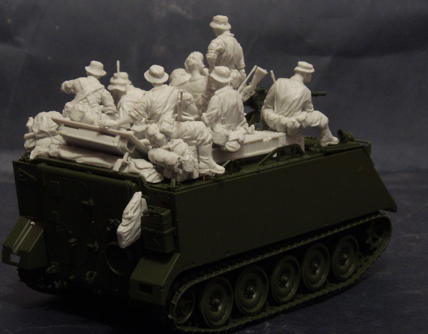 1/35 越战美国 M113 装甲运兵车乘员组