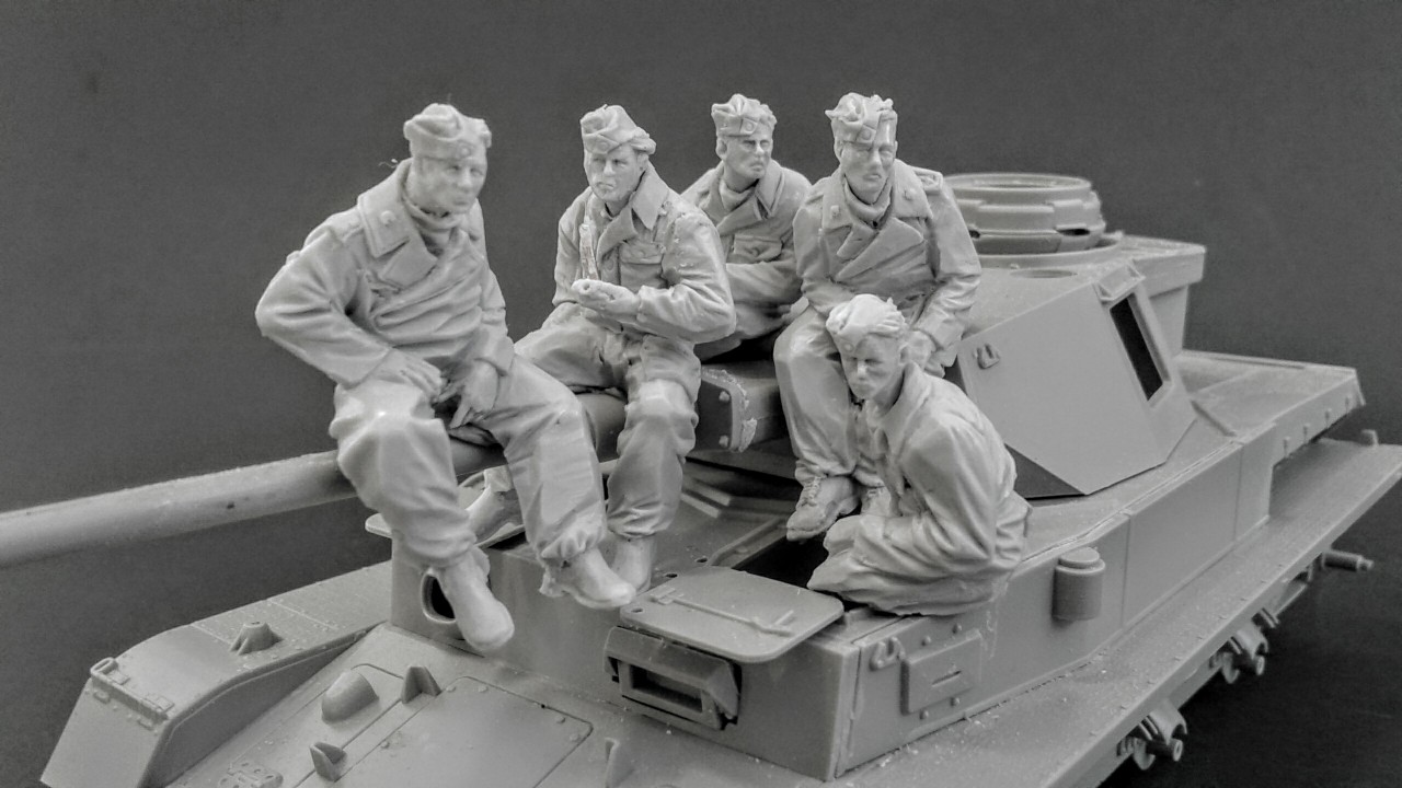 1/35 二战德国坦克战车乘员组"休息中" 1/35 二战德国坦克战车乘员组"休息中"