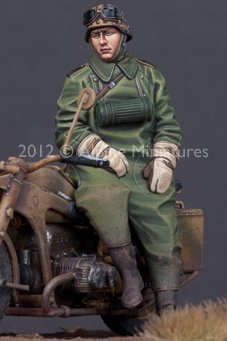 1/35 二战德国摩托车驾驶员 1/35 二战德国摩托车驾驶员
