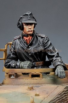 1/35 二战德国党卫军战车指挥官组(2人)