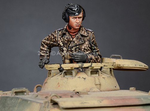 1/35 二战德国武装党卫军战车指挥官(2) 1/35 二战德国武装党卫军战车指挥官(2)