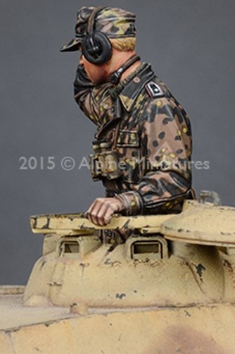 1/35 二战德国武装党卫军战车指挥官组