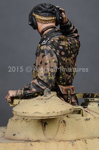 1/35 二战德国武装党卫军战车指挥官组