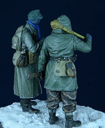1/35 二战德国党卫军掷弹兵组, 1943-45年冬季东部战线 - 点击图像关闭