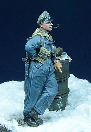 1/35 二战德国党卫军军官, 1945年匈牙利