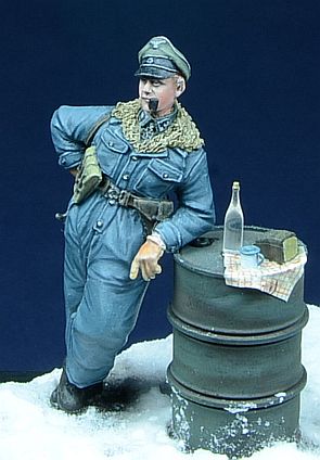 1/35 二战德国党卫军军官, 1945年匈牙利 - 点击图像关闭