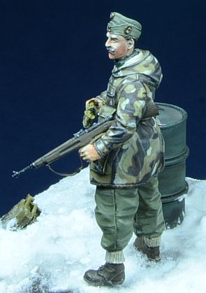 1/35 二战匈牙利军官, 圣拉斯洛步兵师, 1945年匈牙利 - 点击图像关闭