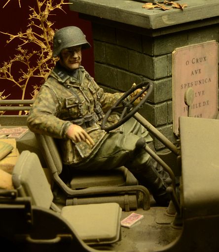 1/35 二战德国武装党卫军吉普车驾驶员"阿登战线1944年" - 点击图像关闭