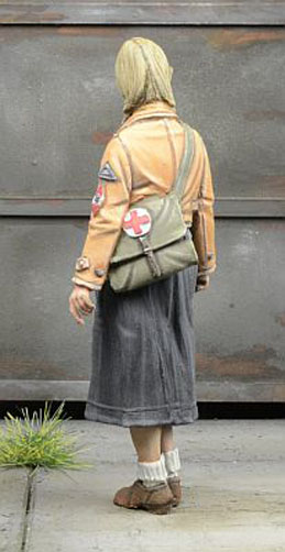 1/35 二战德国女青年同盟少女1945年 - 点击图像关闭