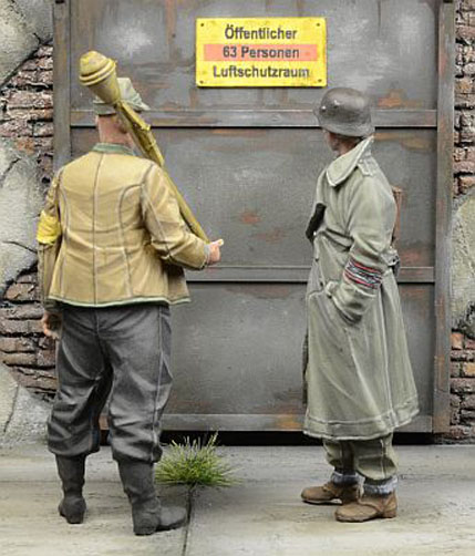 1/35 二战德国民兵组(2)1945年 - 点击图像关闭