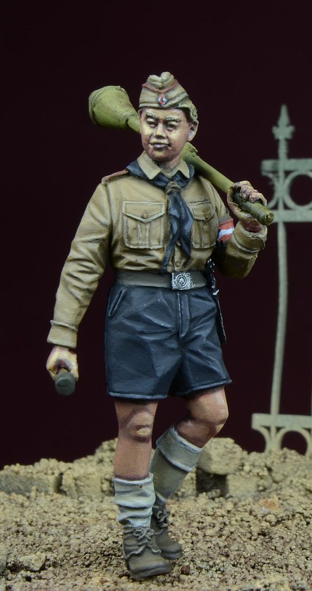 1/35 二战德国青年团男孩(1) - 点击图像关闭