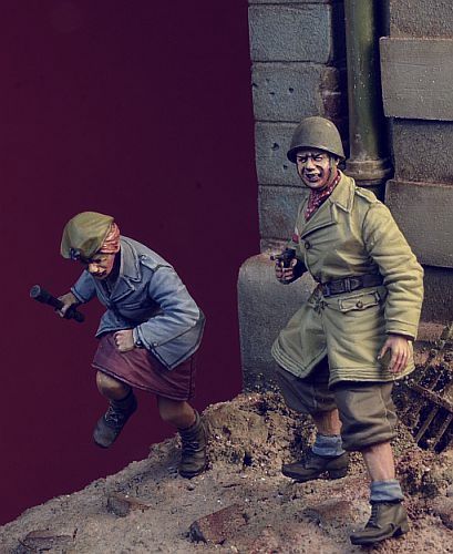 1/35 二战波兰士兵与女兵 - 点击图像关闭