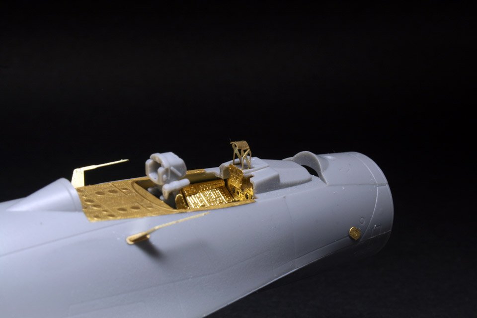 1/72 Su-27 侧卫战斗机后期型改造蚀刻片(配小号手)
