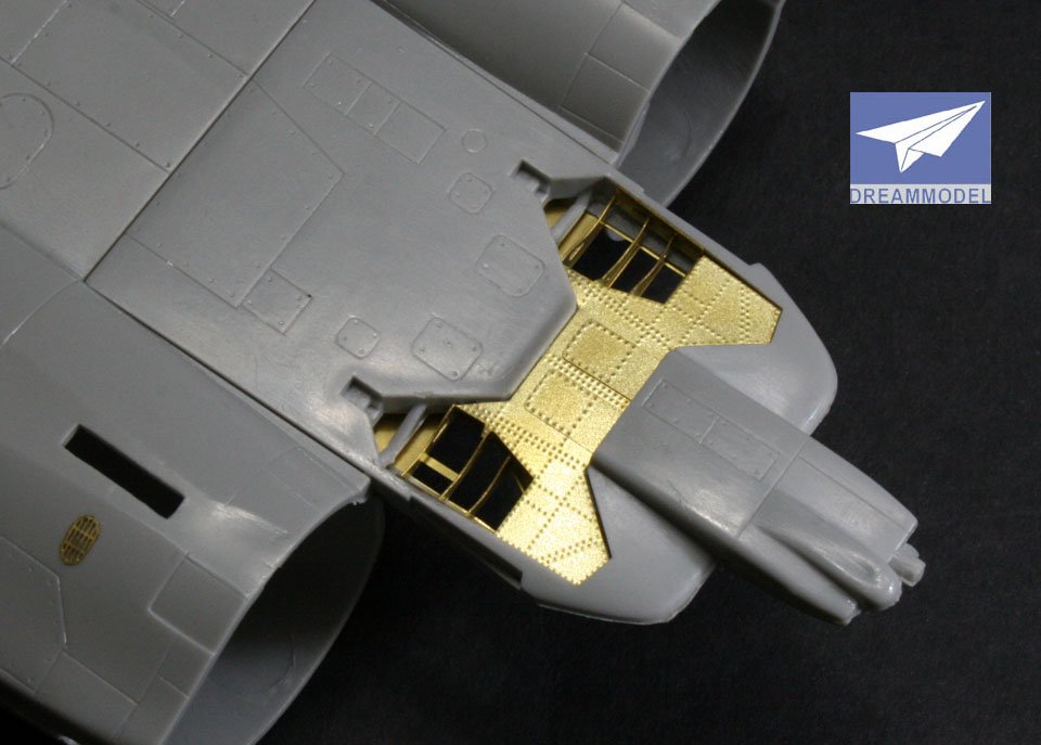 1/48 F-14A 雄猫战斗机改造蚀刻片豪华版(配长谷川) - 点击图像关闭
