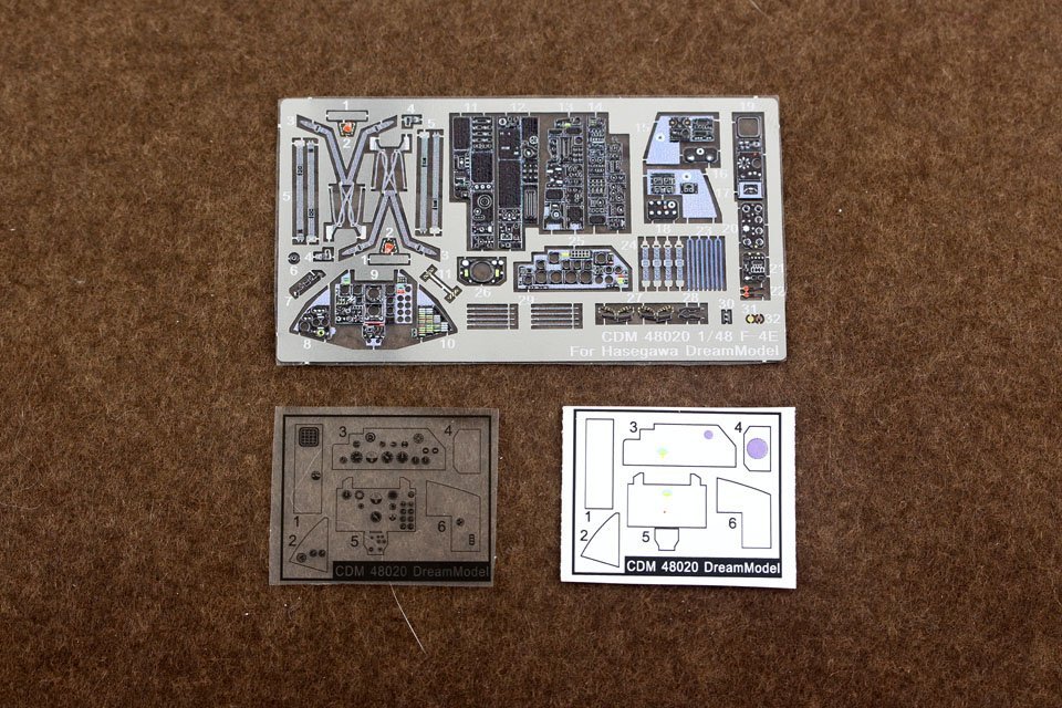 1/48 F-4E 鬼怪II战斗机彩色座舱蚀刻片(配长谷川) - 点击图像关闭