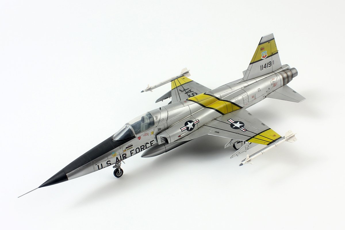 1/72 现代美国 F-5E 虎II战斗机初期型 - 点击图像关闭