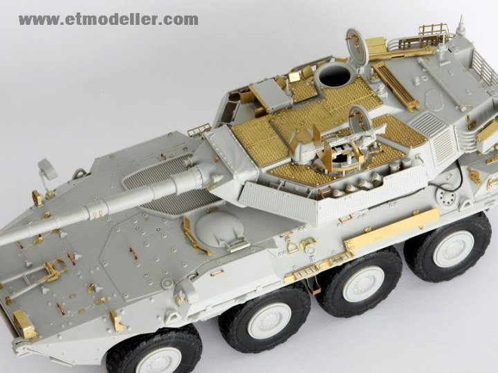 1/35 现代西班牙 VRC-105 半人马座轮式侦察车改造蚀刻片(配小号手00388)