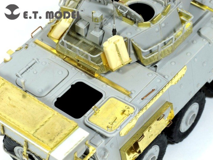 1/35 现代加拿大 LAV-III 轮式装甲车改造蚀刻片(配小号手01519)