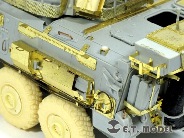 1/35 现代加拿大 LAV-III 轮式装甲车改造蚀刻片(配小号手01519)