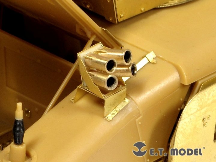 1/35 现代美国 M1114 悍马装甲车烟幕弹改造蚀刻片(配威骏)