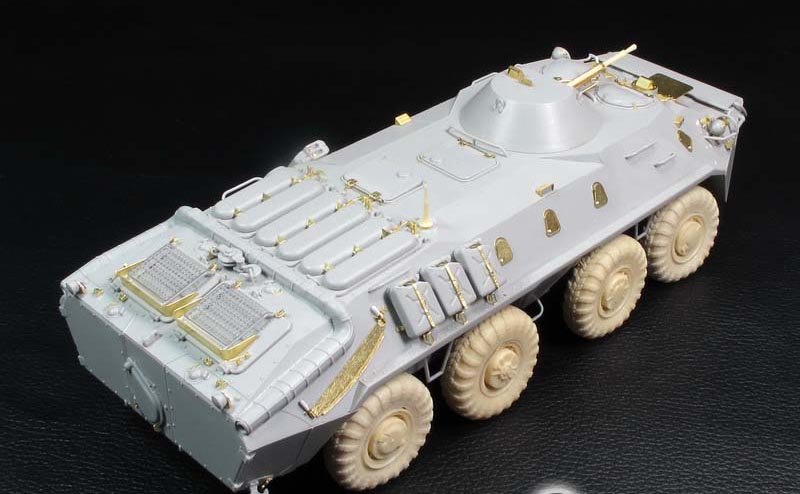 1/35 现代俄罗斯 BTR-70 轮式装甲车初期型改造蚀刻片(配小号手01590)