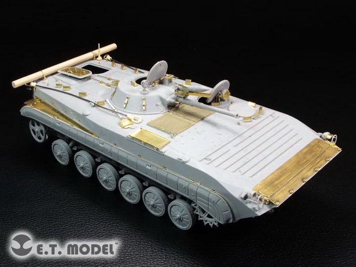 1/35 现代苏联 BMP-1 步兵战车改造蚀刻片(配小号手05555) - 点击图像关闭