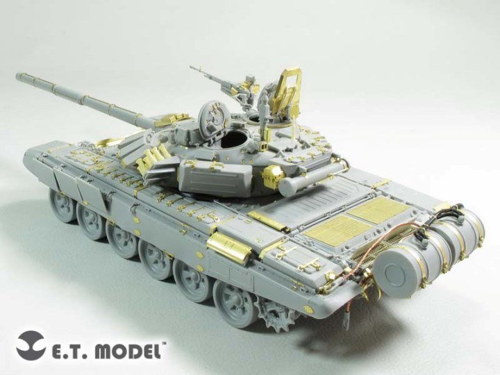 1/35 现代俄罗斯 T-72B Mod.1990 主战坦克改造蚀刻片(配小号手05564) - 点击图像关闭