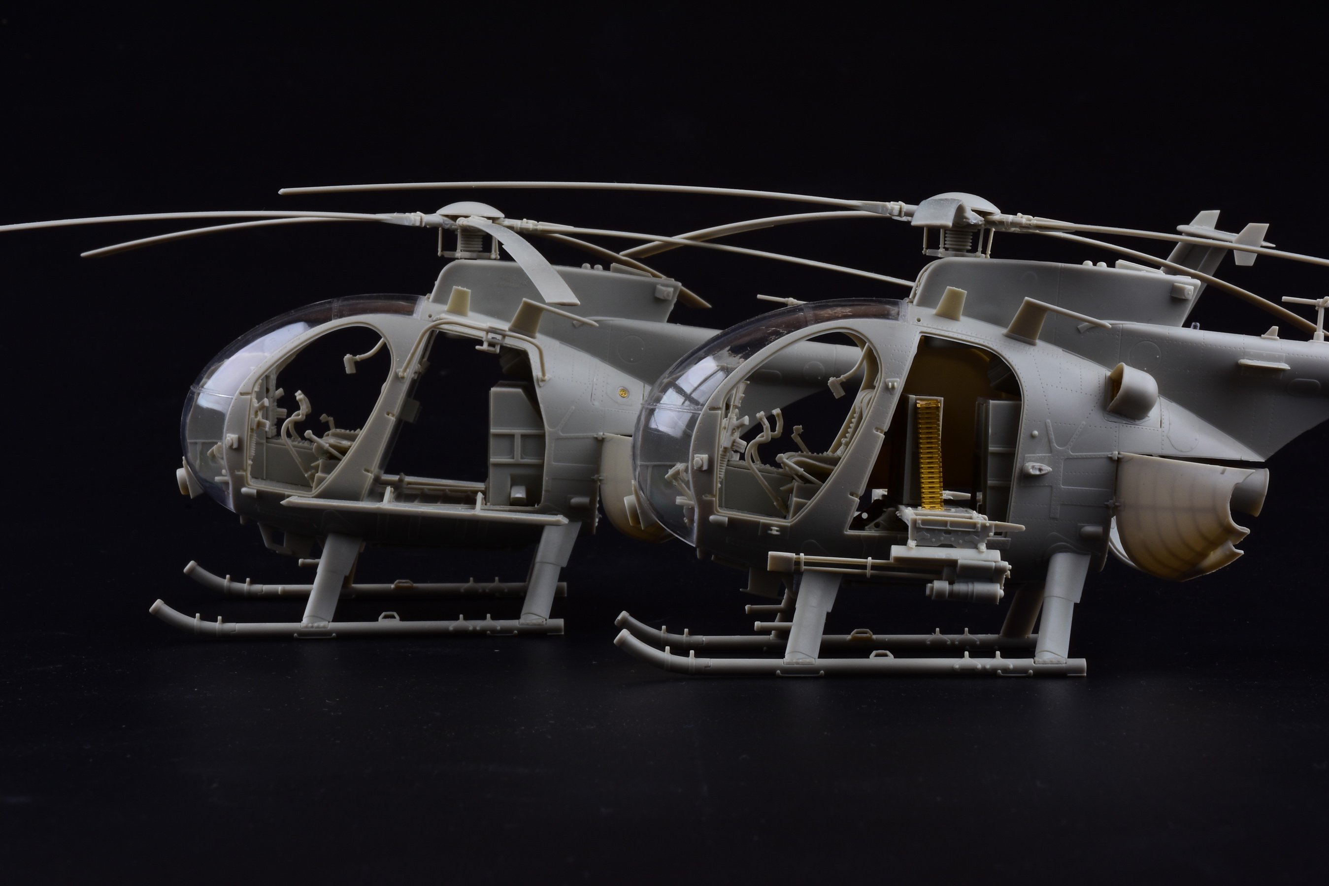 1/35 AH-6J/MH-6J 小鸟轻型直升机 - 点击图像关闭