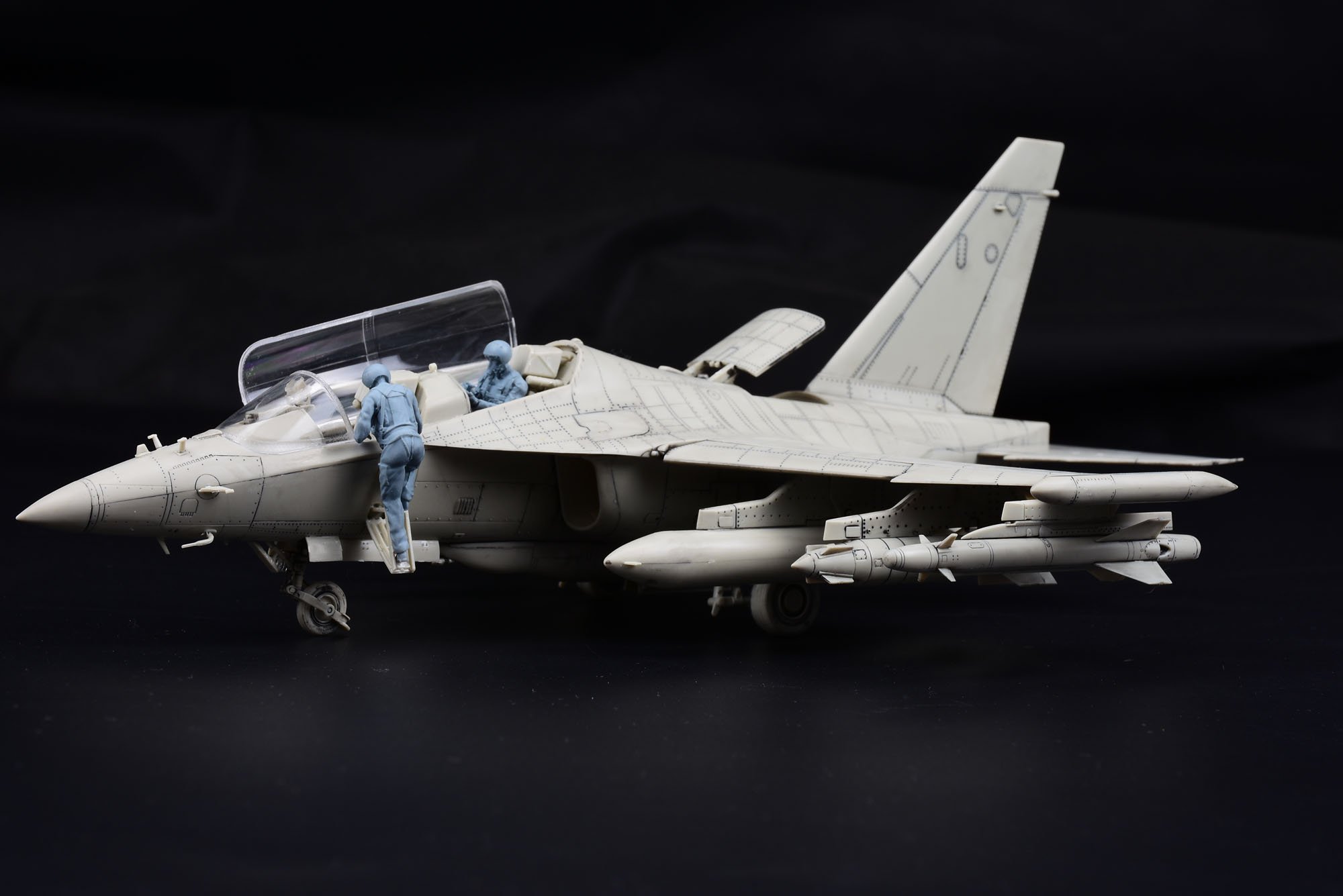 1/48 Yak-130 雅克-130高级教练机