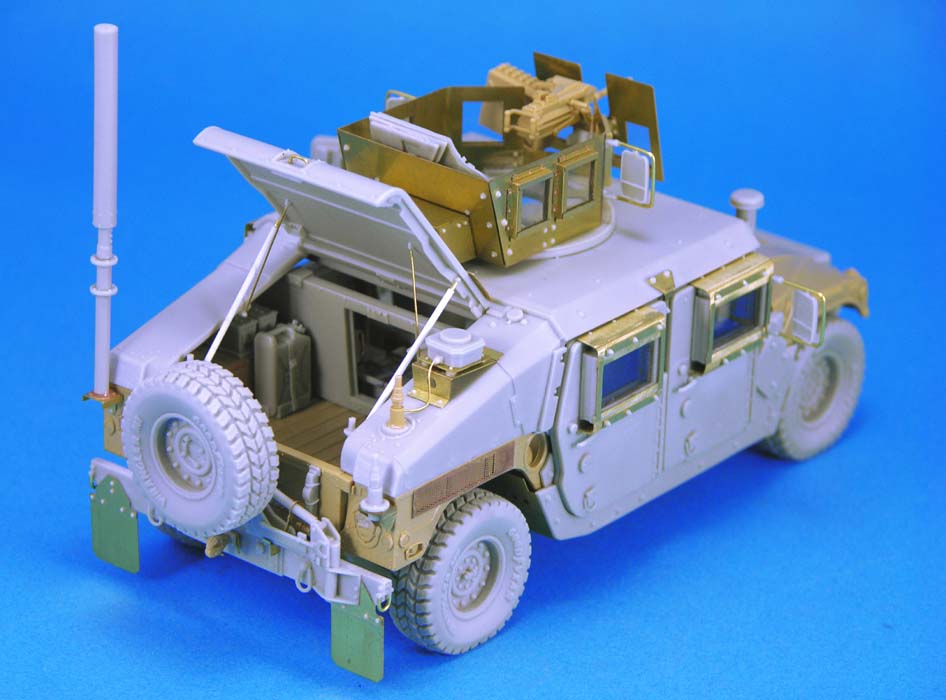 1/35 现代美国 M1151 悍马装甲车改造件(配田宫)