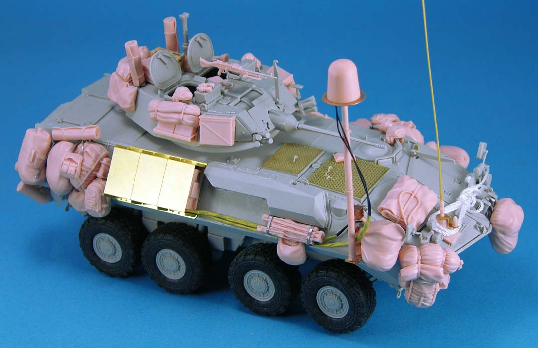 1/35 现代美国 LAV-25 轮式装甲车堆积物(2)