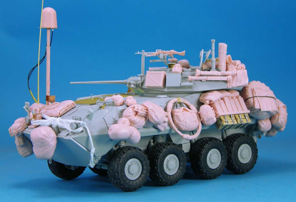 1/35 现代美国 LAV-25 轮式装甲车堆积物(2)