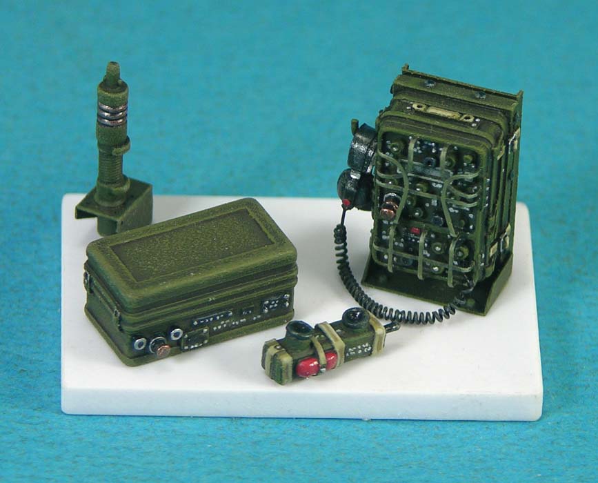 1/35 BC1306 无线电通信设备(2组)