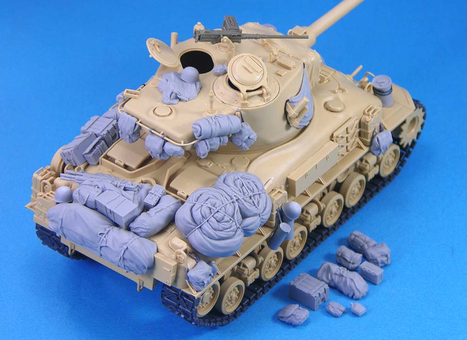 1/35 现代以色列 M51 超级谢尔曼中型坦克堆积物